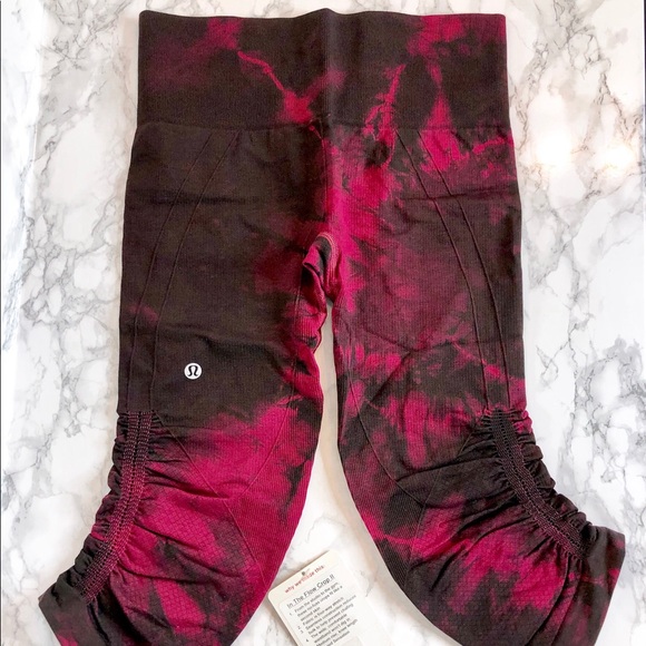 lululemon athletica Pants - Lululemon Capri (In the Flow Crop II)